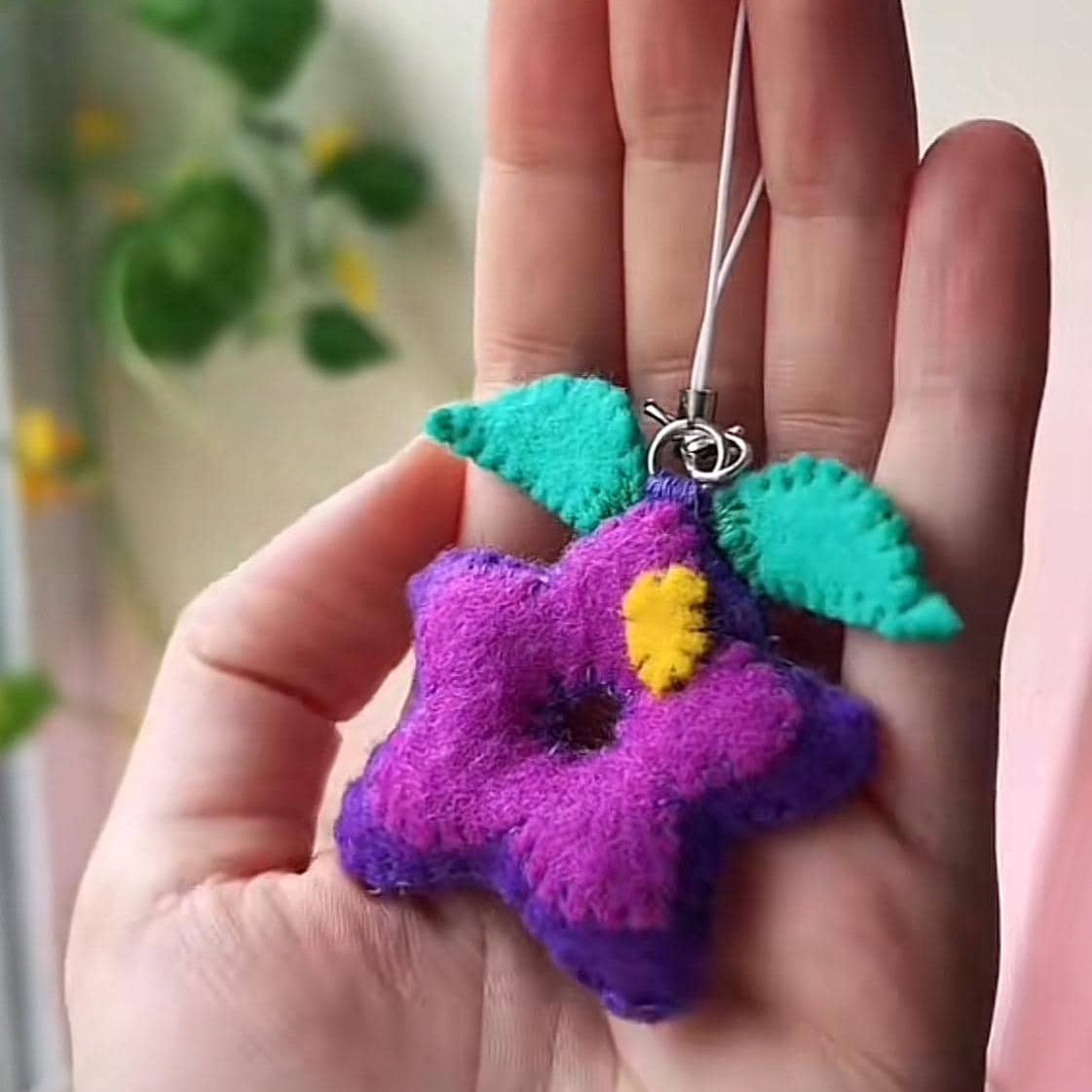 Stardew Valley Stardrop Felt Plush Keychain
