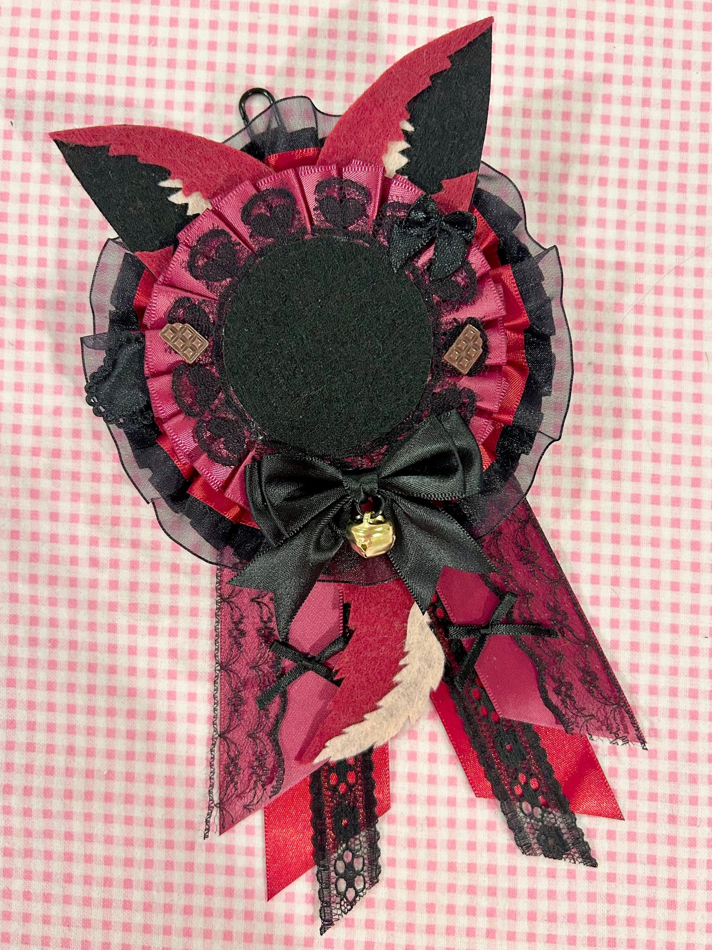 Wolfy Rosette