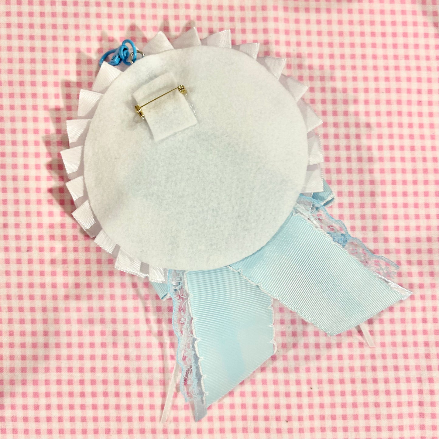 Gingham Flurries Rosette (+badge)